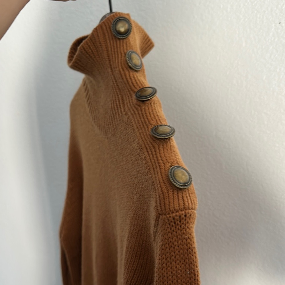 Chic Rust Turtleneck Sweater With Button Accents - image 2